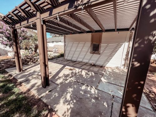 4226 Highland Pl, Riverside CA  92506-1104 exterior