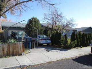 726 26th St, Eagle Crest, OR 97756-7858