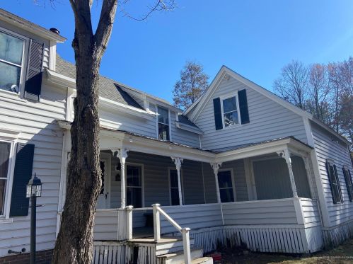 47 Mason St, Bethel, ME 04217-4032