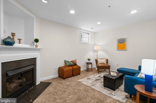 8509 2 Ave, Silver Spring MD 20910-2149 exterior