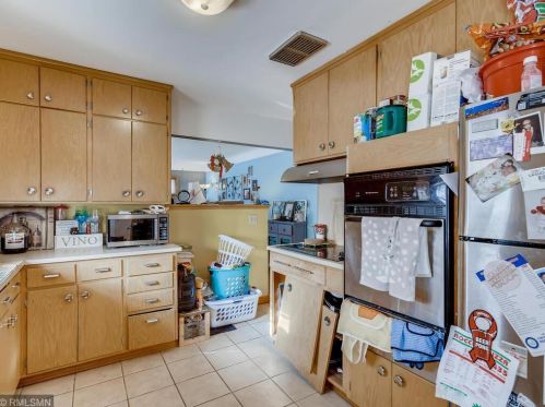 1005 Geranium Ave, Saint Paul MN  55106-2708 exterior