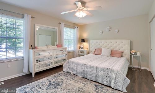 72 Lexton Dr, York PA 17404-9438 exterior