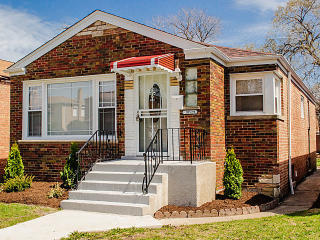 10529 Vernon Ave, Chicago, IL 60628-2951
