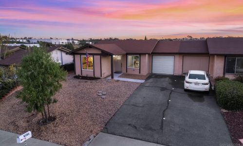 4543 Beverly Glen Dr, Oceanside, CA 92056-2931