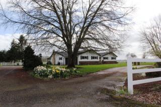 35335 Riverside Dr, Albany OR  97321-9405 exterior