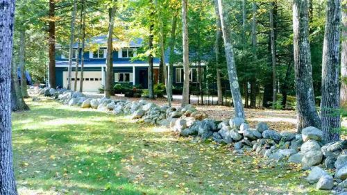 8 Ridgewood Dr, Kingston, NH 03848-3034