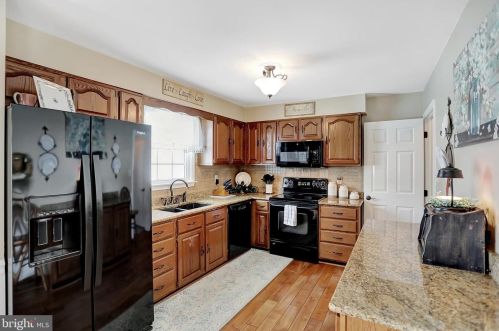 716 Paradise Rd, Aberdeen MD  21001-1613 exterior