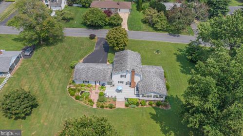 2710 Fallsmont Dr, Fallston, MD 21047-2249