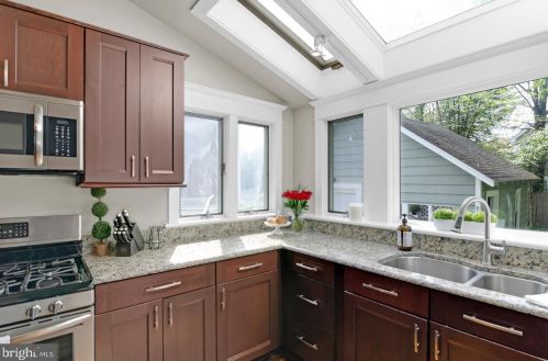 215 Marne Ave, Haddonfield NJ 08033-1444 exterior