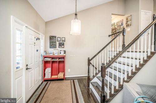 3 Little Field Dr, Fredericksburg, VA 22405-1835