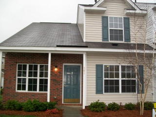 301 Bridford Downs Dr, Greensboro, NC 27407-2775