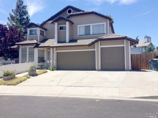 354 Oak Valley Dr, Vacaville, CA 95687-5101