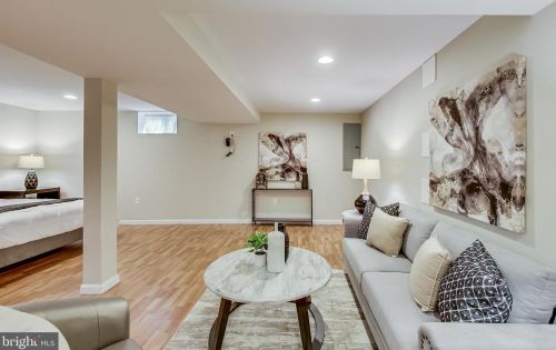 10706 Blossom Ln, Silver Spring MD 20903-1001 exterior