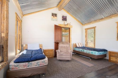 21900 Middle Creek Rd, Oak Creek CO 80467-9727 exterior