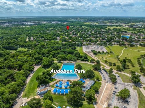 305 Trl Vw Ln, Garland TX  75043-5631 exterior