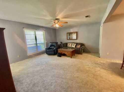 114 Glenview St, Mapleton, TX 75835-2304