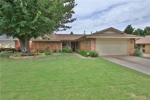 3709 Riverside Dr, Bethany, OK 73008-3557