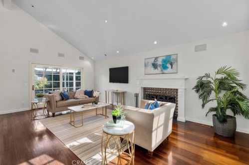 30150 Avenida Esplendida, Palos Verdes Estates, CA 90275-5423