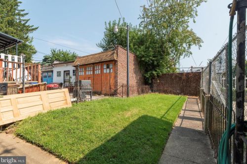 5533 4 St, Philadelphia PA 19140-2417 exterior