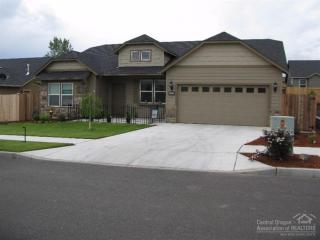 2344 Glen Oak Ave, Eagle Crest, OR 97756-9017