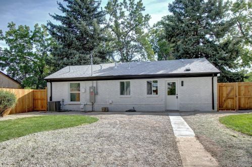 2665 Olive St, Denver CO  80207-2916 exterior