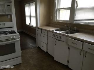 722 Denny St, Indianapolis IN  46201-2635 exterior