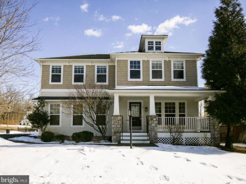 201 Jolliffe Cir, Boyce, VA 22620-9713