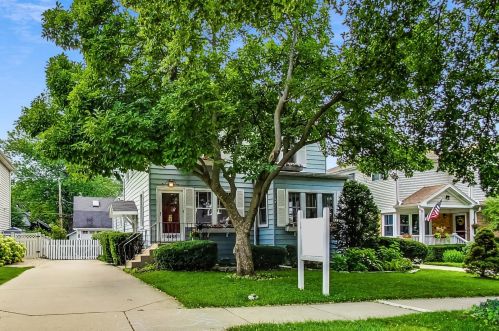 4456 Franklin Ave, Western Springs, IL 60558-1529