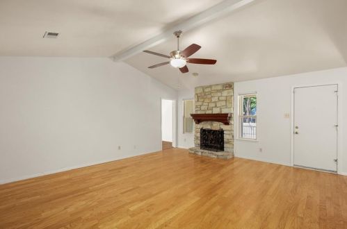 2811 Firecrest Dr, Austin TX  78748-5127 exterior