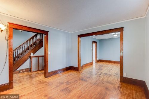 946 Cook Ave, Saint Paul MN  55106-3235 exterior
