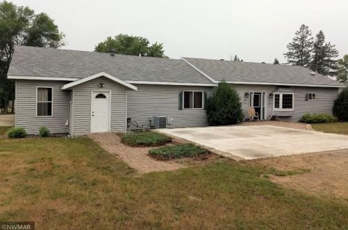 121 Oak Ave, Minerva, MN 56621-8736