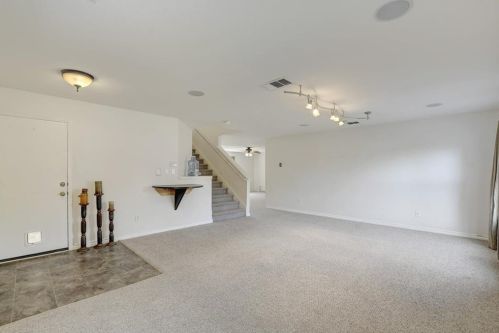 400 Masonwood Dr, Uhland TX 78640-4609 exterior