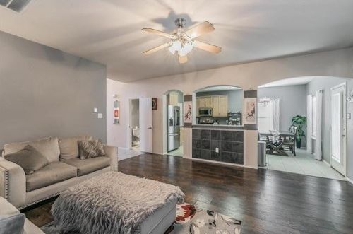 5825 Show Master Ln, Fort Worth TX  76179-2382 exterior