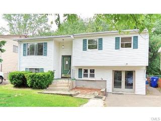 65 Marlin Dr, Norwalk, CT 06854-1110
