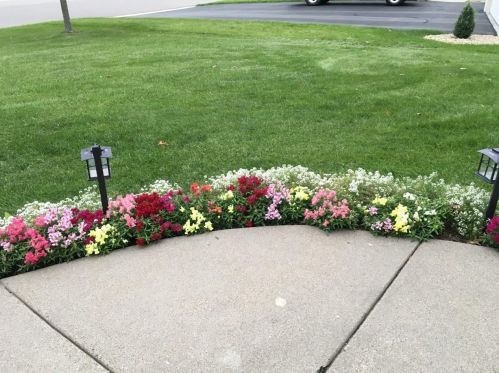 1704 Brant Cir, Saint Paul MN  55122-2290 exterior