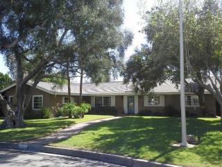 454 Terrace Cir, Brawley, CA 92227-3058