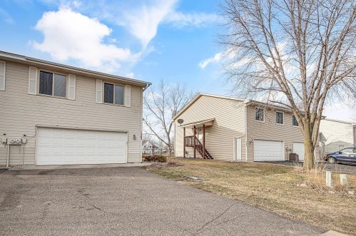 363 Cari Park Ln, Hastings, MN 55033-3991