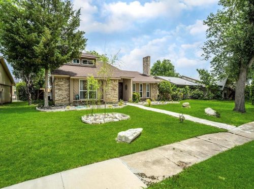 2929 Green Oaks Dr, Garland, TX 75040-3229