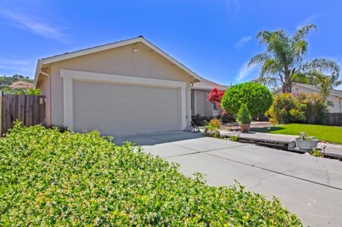 678 Choctaw Dr, San Jose, CA 95123-4712