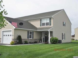 510 Taylor Ave, Carlisle PA  17013-1676 exterior