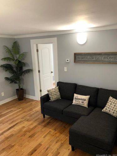 444 Washington St, Middletown CT  06457-2527 exterior