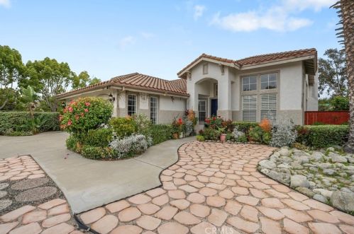 3310 Corte Verso, Carlsbad, CA 92009-9323