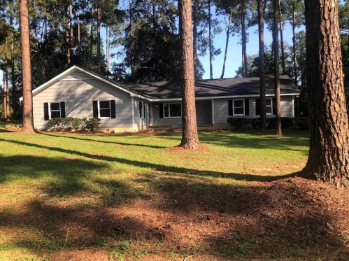215 Village Dr, Statesboro, GA 30458-3766