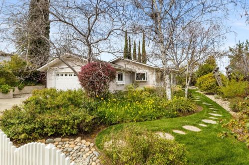 515 Roxbury Ln, Los Gatos, CA 95032-1138
