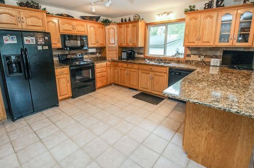 644 Hudson St, Paynesville, MN 56362-1420
