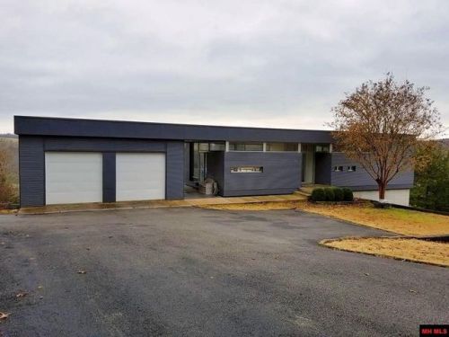 702 Mclean Ave, Cotter, AR 72626-9757