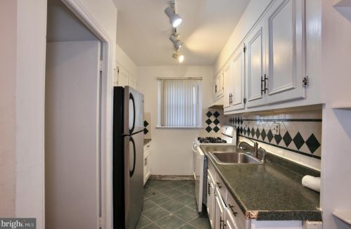 1110 Ruatan St, Silver Spring MD 20903-3319 exterior