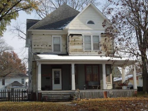 215 Maple St, Coalton, IL 62075-1221