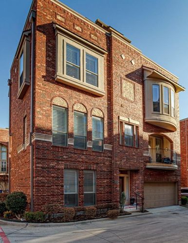 2226 City Market Ln, Dallas, TX 75201-5907