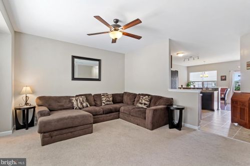 2423 Schultz Way, York, PA 17402-4918